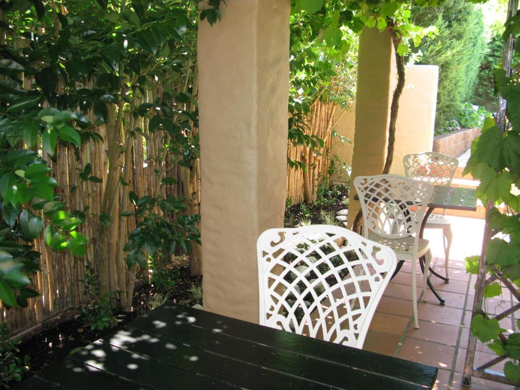 Casablanca Bed And Breakfast Стелленбос Экстерьер фото