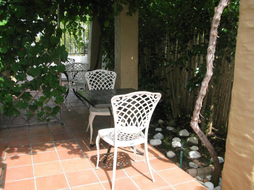 Casablanca Bed And Breakfast Стелленбос Экстерьер фото
