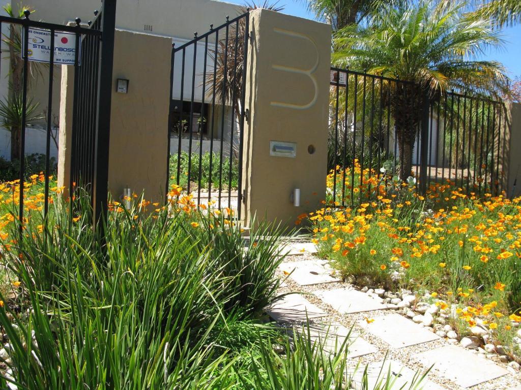 Casablanca Bed And Breakfast Стелленбос Экстерьер фото