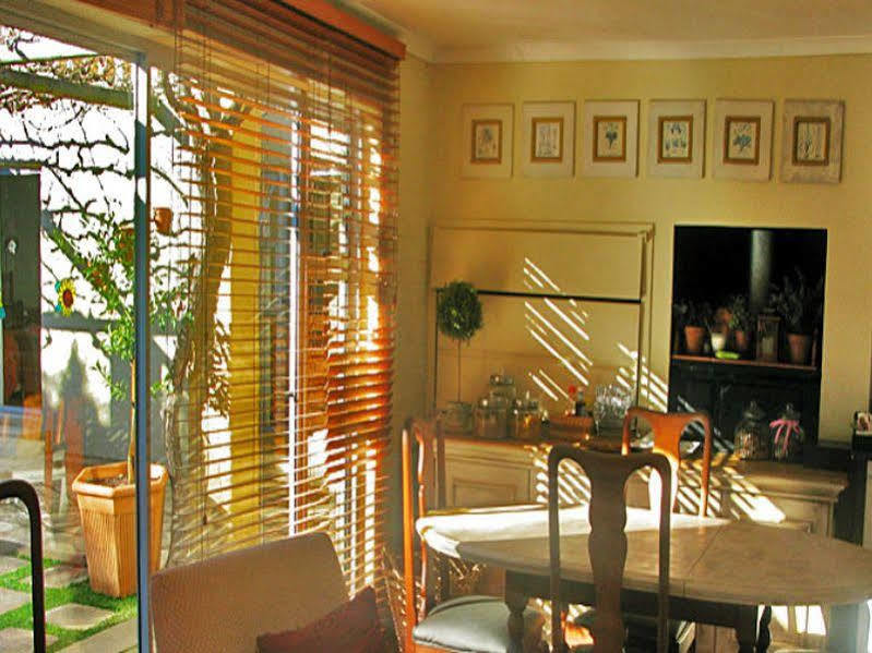 Casablanca Bed And Breakfast Стелленбос Экстерьер фото
